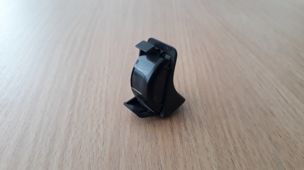 ช่องใส่เหรียญ NISSAN