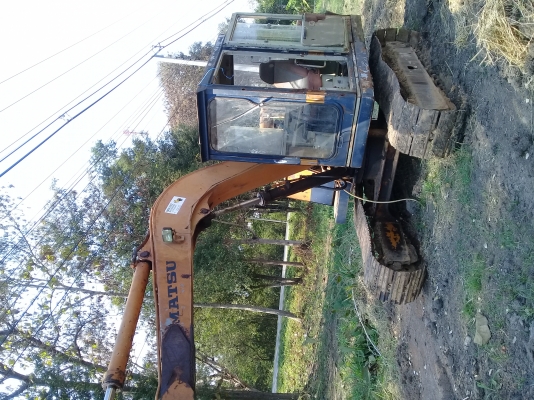 ขายด่วนรถแบคโฮKOMATSU PC-60 ปี 45 สภาพพร้อมใช้งาน