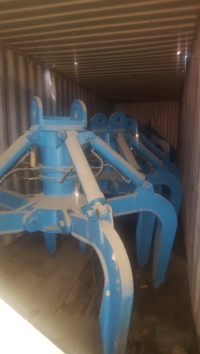 ตัวคีบ สูง1.80ม ใช้กับรถแบคโค (ของใหม่) มี7หัว ขายแยก