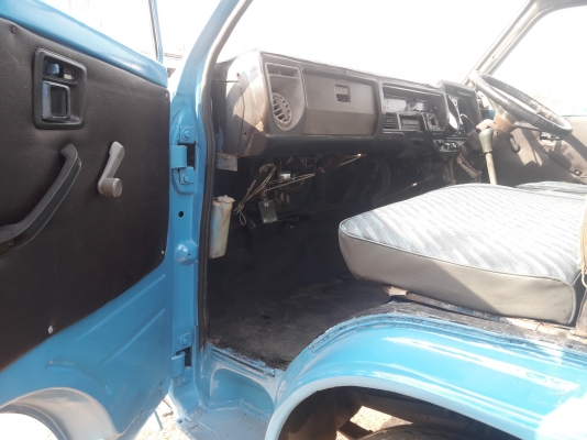 ISUZU KS22เครื่อง115 แรงม้า ยกหัวได้ เกียร์สั้น (ขอบคุณลูกค้าโคราชหลายๆเด้อครับรวยๆเฮงๆเด้อครับ)รถห้