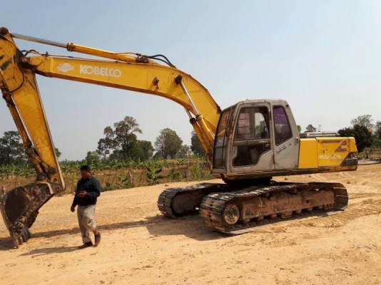 ขาย 635,000 บาท KOBELCO SK200 MARK 3 เก๋งเทา เครื่องดี ปั้มแรง โช่หนา เอวแน่น ไฟฟ้าตัด (อุปกรณ์อยู่ครบ กล่อง จอ มอเตอร์) เอกสารแจ้งจำหน่าย  รถอยู่  นครปฐม โทร 0610710295