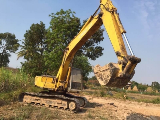 ขาย 635,000 บาท KOBELCO SK200 MARK 3 เก๋งเทา เครื่องดี ปั้มแรง โช่หนา เอวแน่น ไฟฟ้าตัด (อุปกรณ์อยู่ครบ กล่อง จอ มอเตอร์) เอกสารแจ้งจำหน่าย  รถอยู่  นครปฐม โทร 0610710295