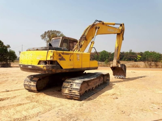 ขาย 635,000 บาท KOBELCO SK200 MARK 3 เก๋งเทา เครื่องดี ปั้มแรง โช่หนา เอวแน่น ไฟฟ้าตัด (อุปกรณ์อยู่ครบ กล่อง จอ มอเตอร์) เอกสารแจ้งจำหน่าย  รถอยู่  นครปฐม โทร 0610710295