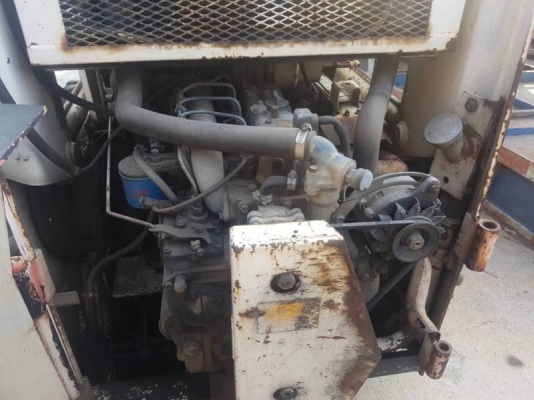 ขาย 89,000 รถตักล้อยาง Bobcat TCM  Clark 725 เครื่องดี เกียร์แรง ยางสวย สภาพพร้อมใช้   รถอยู่ อยุธยา โทร 0610710295