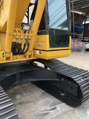 KOMATSU PC200-8MO