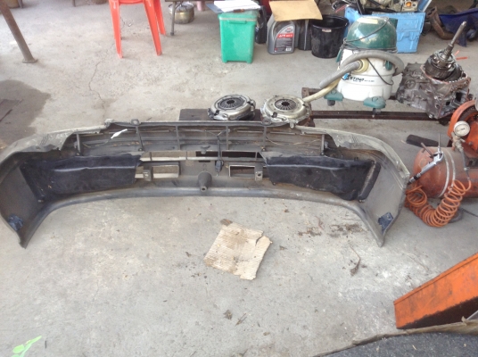 ขายกันชนหน้ารถตู้หัวจรวด ขายกันชนหน้ารถตู้หัวจรวด