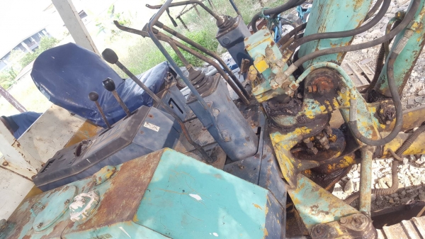 ขายรถแม็คโค 30-5พร้อมหัวแย๊ค โทร 0616613023 เเพรว