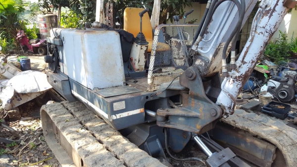 ขายแม็คโคPC40 บูมยาว6เมตร รถพร้อมใช้งาน โทร0616613023 แพรว