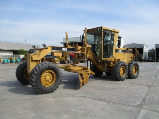 รถเกรด (MOTER GRADER) ยี่ห้อ CATERPILLAR รุ่น 140H ซีเรียล 2ZK08004 ปี 2003 รถเกรด (MOTER GRADER) ยี่ห้อ CATERPILLAR รุ่น 140H ซีเรียล 2ZK08004 ปี 2003
