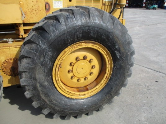 รถเกรด (MOTER GRADER) ยี่ห้อ CATERPILLAR รุ่น 140H ซีเรียล 2ZK08004 ปี 2003 รถเกรด (MOTER GRADER) ยี่ห้อ CATERPILLAR รุ่น 140H ซีเรียล 2ZK08004 ปี 2003