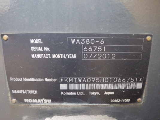 รถตัก (WHEEL LOADER) ยี่ห้อ  KOMATSU รุ่น WA380-6 ซีเรียล 66751 ปี 2012 ชั่วโมงทำงาน 11589 ชั่วโมง นำเข้าจากต่างประเทศ ขายพร้อมชุดแจ้งจำหน่าย