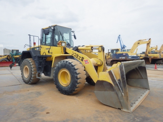 รถตัก (WHEEL LOADER) ยี่ห้อ  KOMATSU รุ่น WA380-6 ซีเรียล 66751 ปี 2012 ชั่วโมงทำงาน 11589 ชั่วโมง นำเข้าจากต่างประเทศ ขายพร้อมชุดแจ้งจำหน่าย