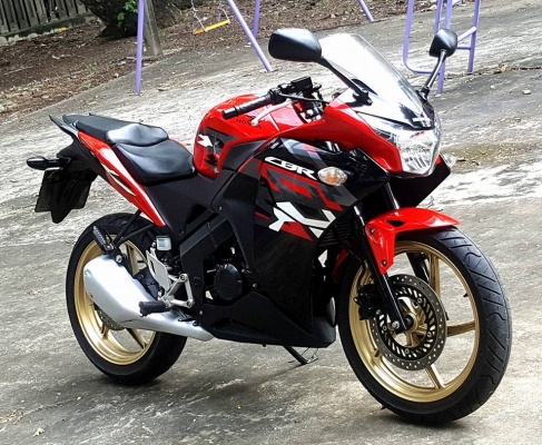 HONDA CBR 150 ปี2016แท้ สวยวิ่งน้อย ไม่มีล้มแน่นอน HONDA CBR 150 ปี2016แท้ สวยวิ่งน้อย ไม่มีล้มแน่นอน