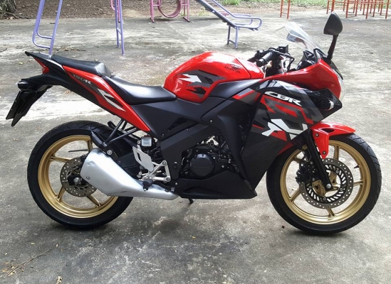 HONDA CBR 150 ปี2016แท้ สวยวิ่งน้อย ไม่มีล้มแน่นอน HONDA CBR 150 ปี2016แท้ สวยวิ่งน้อย ไม่มีล้มแน่นอน