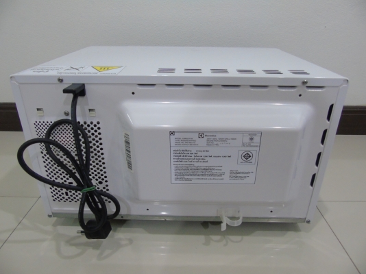 ไมโครเวฟ Electrolux รุ่น EMM2311W ความจุ 23 ลิตร มีระบบย่าง สภาพใหม่