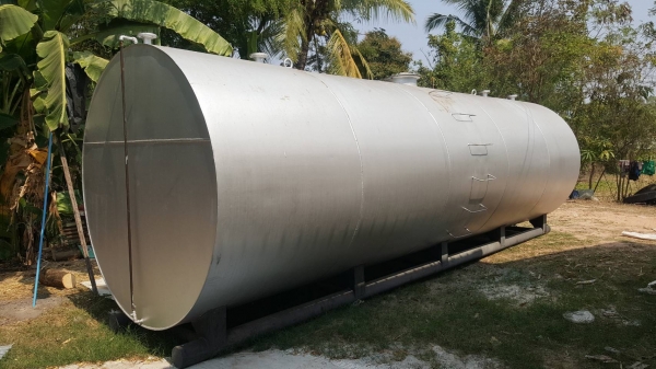 ขาย ถังน้ำมัน ขนาดความจุ 30,000 ลิตร แบบบนดิน มีขาตั้งเรียบร้อย เป็นของใหม่ซื้อมายังไม่ได้ใช้งาน