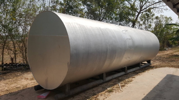 ขาย ถังน้ำมัน ขนาดความจุ 30,000 ลิตร แบบบนดิน มีขาตั้งเรียบร้อย เป็นของใหม่ซื้อมายังไม่ได้ใช้งาน ขาย ถังน้ำมัน ขนาดความจุ 30,000 ลิตร แบบบนดิน มีขาตั้งเรียบร้อย เป็นของใหม่ซื้อมายังไม่ได้ใช้งาน