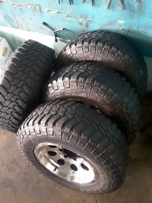 ล้อหยดนำ้ + ยาง Deestone MT 245-75-16 ปี14 สวยๆ 1ชุด