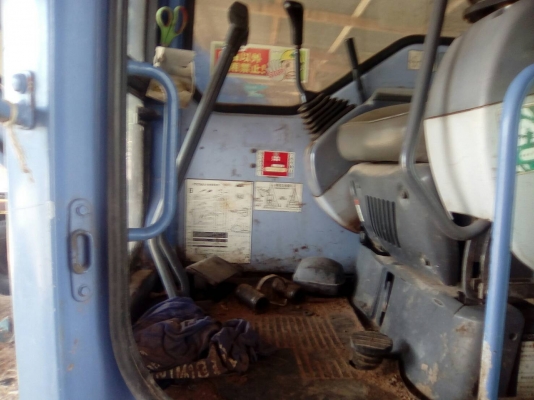 ขาย โคมัทซุ PC75UU รถสภาพดี พร้อมใช้งาน ราคา 530,000 สนใจโทรสอบถามได้ครับ 091-0206555 อยู่กาฬสินธุ์ ครับ