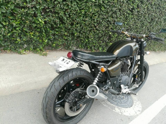 Phantom 200cc กุญแจบน แต่ง Cafe Phantom 200cc กุญแจบน แต่ง Cafe