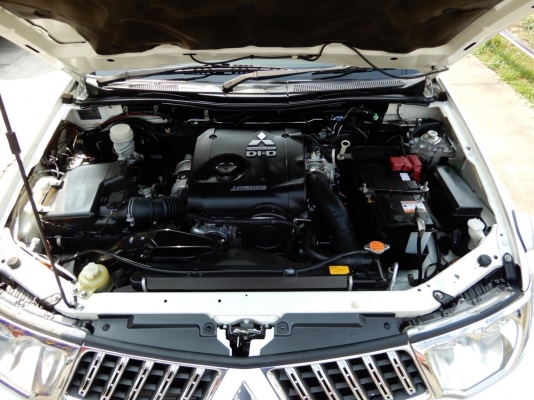 MITSUBISHI PAJERO 2.5 GT เกียร์AT ปี2013 โทร 062-991-6649 ดาวออโต้เบสท์
