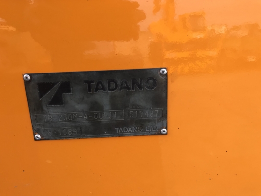 รถเครน 25ตัน TADANO M4