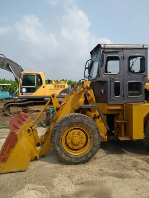 รถตัก MITSUBISHI HL707 รถเก่านอกนำเข้า ยังไม่เคยใช้งานในไทย ตัก 2 คิว เครื่องดี ปั๊มดี ยางดี เกียร์ออโต้ ขับเคลื่อน 4 ล้อ มี low-hi สภาพพร้อมใช้งาน มี VDO การทำงานให้ชม