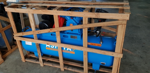 ปั้มลม 2 หัว 3 แรง ถัง 200 ลิตร ไฟ 220 v.