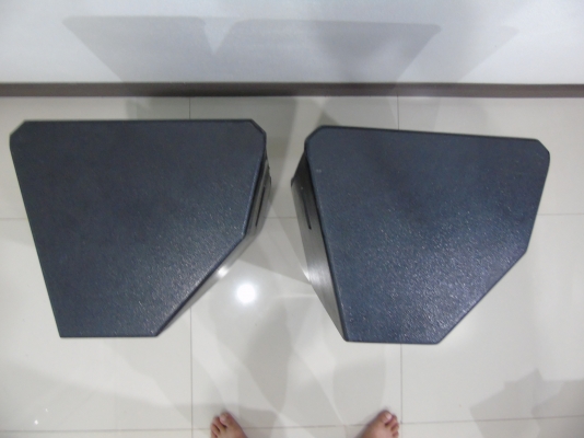 ตู้ลำโพง 12 นิ้ว 400วัตต์ NAKOYA รุ่น MDF-121 1 คู่ คางหมู ตะแกรงเหล็ก มือสอง สภาพใหม่