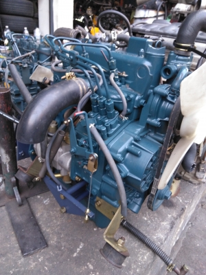 เครื่องยนต์ kubota 3 สูบ