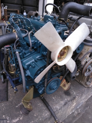 เครื่องยนต์ kubota 3 สูบ