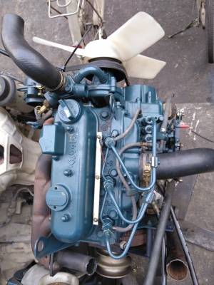 เครื่องยนต์ kubota 3 สูบ