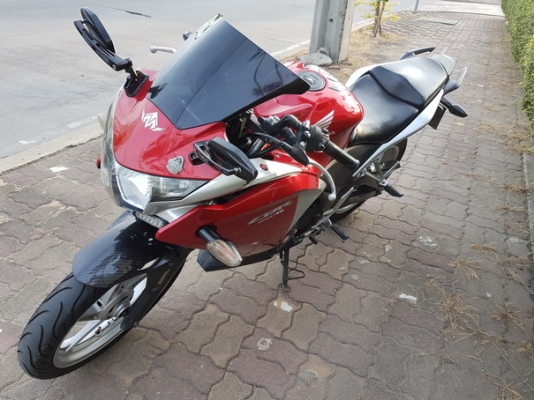 Honda CBR250R ราคา 45,000 บาท Honda CBR250R ราคา 45,000 บาท