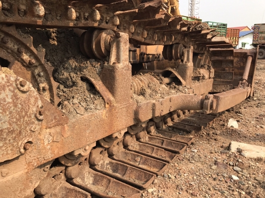 ขายรถแทรกเตอร์ CAT D5D ตีนเป็ด เกียร์ เครื่อง 44V ราคา.380000 เฟรมสวย เครื่องแน้น ปั้มทำมาใหม่ บอร์ดีรอบคันสวย โซ้หนา เกียร์ใช้งานได้ปกติ แผ่นสำรองมีให้ รถพร้อมใช้ สนใจมาลองรถได้ที่ 081-3531946 ต่อ.บางนา &amp; ID LINE รถอยู่ กรุงเทพ พระราม 2