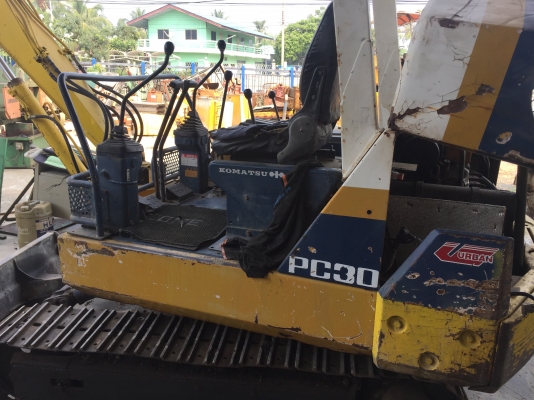 Komutsu PC30-6