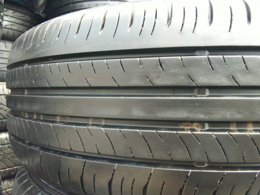 ขายยาง 215/60R16 DUNLOP ปลายปี16 ดอกยางหนาสดเท่ากันไม่ร้าวไม่แตกลาย สภาพ90\% ชุดละ 3200 บาท