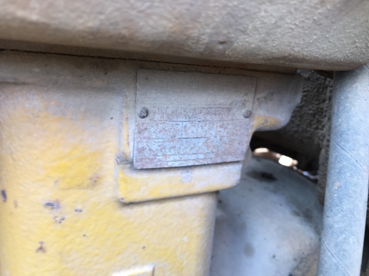 ขายรถแทรกเตอร์ CAT D5D ตีนเป็ด เกียร์ตัด ราคา.480000 ต่อรอง รถสวย เฟรมสวย บอร์ดี้รอบคันสวย สีสวย โซ้หนา บู๊ดแน้น เครื่องแน้น ปั้มแรง เกียร์นิ้ม แผ่นไหนหักมีเปลี่ยนให้ สนใจรีบจองเลยครับที่ 081-3531946 ต่อ.บางนา &amp; ID-LINE รถใช้งานที่ กรุงเทพ พระราม2