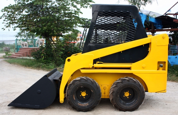 ขายรถตักล้อยาง พร้อมใช้งาน สนใจติดต่อ 086-324-1992 086-775-7900