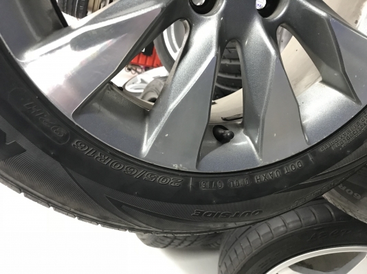 แม็กมือสอง Honda civic ขอบ 16 พร้อมยาง 205/60R16 ปี16 ขายยกชุด 4800 สนใจ ID line Tel 0850448320