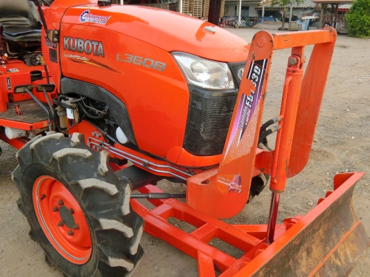 ❥สินค้าเข้าใหม่ L3608&raquo;&raquo;พร้อมใช้งาน  พร้อมอุปกรณ์ 3 ชิ้น โรตารี่+ผาน+ใบดันหน้า ราค300000บาท ชั่วโมงทำงาน 947ชม. ↠↠สนใจติดต่อสอบถาม↠0906910337 ⛽️พิกัดร้าน ส.เจริญแทรกเตอร์ อ. บางระกำ จ. พิษณุโลก