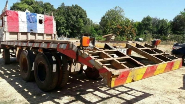 ขาย 195,000 เทนเลอหัวยาว  ISUZU เครื่อง 145  เพลาเดียว เครื่องดี คัชชีก็สวยตามรุ่น หางขึ้น 120 รถพร้อมใช้ เอกสารเล่มทะเบียน รถอยู่ อุบลฯ 090-772-3710 090-772-3708