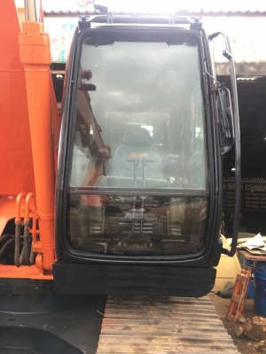 ขาย 1,250,000  HITACHI ZX 200-1 ปี 2010 ชม.13,600  แรง เร็ว ประหยัดน้ำมัน ช่างล่างแน่น หนาทุกตัว เครื่อง ISUZU  เอกสารอินวอย รถสวยพร้อมใช้ รถอยู่ ปทุมธานี 090-772-3710 090-772-3708