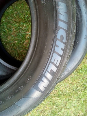 215/60R16 MICHELIN PLIMACY LC มี 2 เส้น โทร.081-427-3941 ID ไลน์ : 0814273941