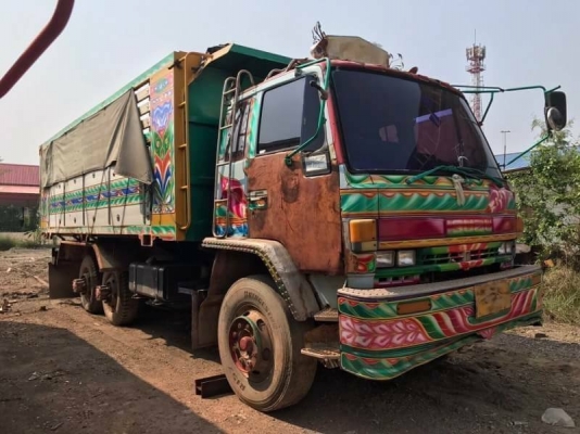 ขาย500,000 ISUZU  ROCKEY 210-3996848 เครื่อง 6HE1(195 แรง โบอินเตอร์) เกียร์อีตั้น เบรคทิปฟี่ พวงมาลัยเพาเวอร์ คัสทรีสวย หัวต้องเก็บ ขายตามสะภาพ รถใช้งานได้ปกติ รถอยู่พระราม 2 090-772-3710 090-772-3708