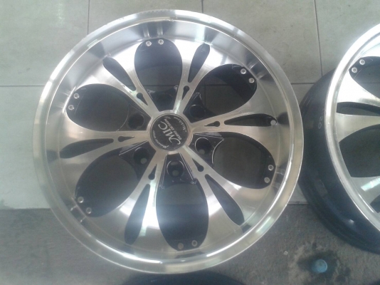 ขอบ18นิ้ว6รู ชุดนี้ราคา 6500 บาท