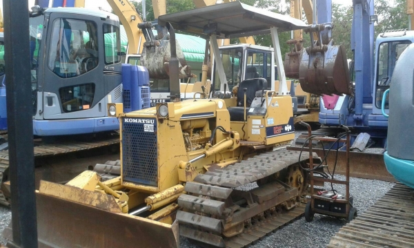 D20P-6 รถดันดินเก่าญีปุ่น KOMATU@595,000฿ ดูแล้วสนใจโทรหา ☎ 081-989-1989+ ID LINE :rangrayong หรั่งครับ D20P-6 รถดันดินเก่าญีปุ่น KOMATU@595,000฿ ดูแล้วสนใจโทรหา ☎ 081-989-1989+ ID LINE :rangrayong หรั่งครับ