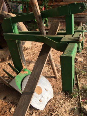 ต้องการขายผานขุุดหัวมันสับปะหลัง ใช้กับรถไถคันใหญ่