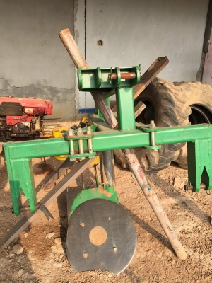 ต้องการขายผานขุุดหัวมันสับปะหลัง ใช้กับรถไถคันใหญ่