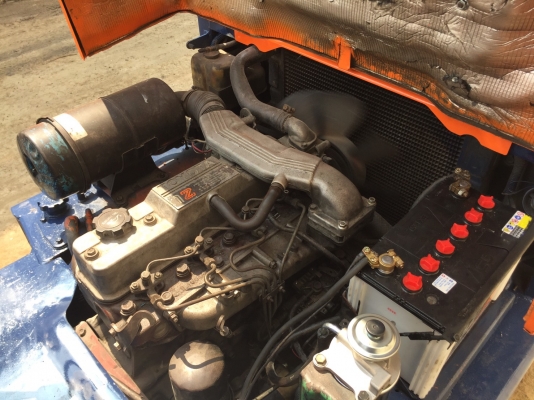 ขายด่วนน !! TOYOTA รุ่น 5 FD20 เสา 4 เมตร เกียร์ Manual รับประกัน 3 เดือน