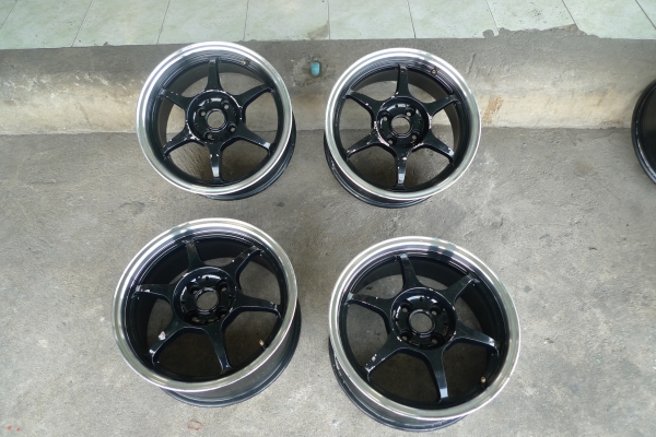 ขอบ16นิ้ว4รู100 ชุดนี้สมบูรณ์พร้อมใช้ ราคา 3900 บาท ขอบ16นิ้ว4รู100 ชุดนี้สมบูรณ์พร้อมใช้ ราคา 3900 บาท